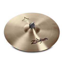 A Zildjian 17in Medium Crash